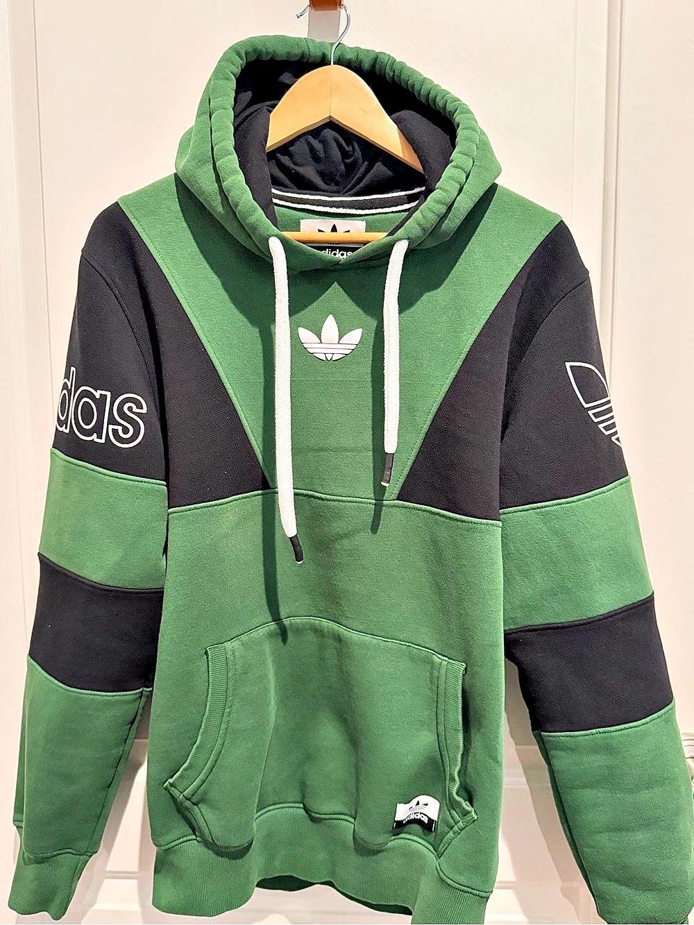 Adidas Trefoil Hoodie Color Block in Green & Black, XL